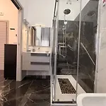 Belvedere Lacinio Luxury Gæstehus 3*