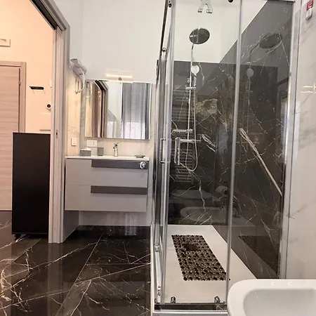 Belvedere Lacinio Luxury Fronte Mare בית הארחה 3*