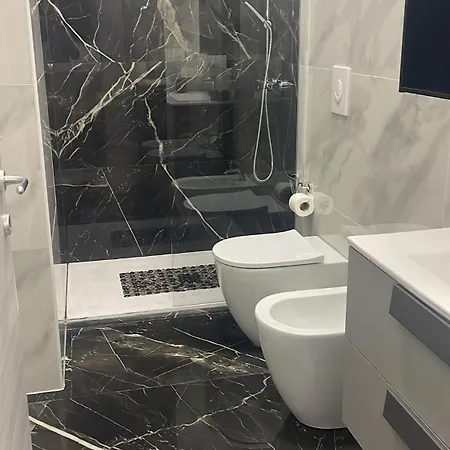 בית הארחה Belvedere Lacinio Luxury Fronte Mare 3*