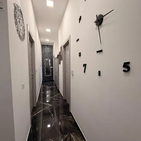 בית הארחה Belvedere Lacinio Luxury Fronte Mare 3*
