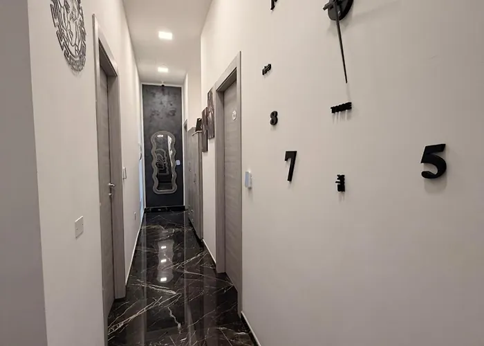 Casa de hóspedes Belvedere Lacinio Luxury 3*