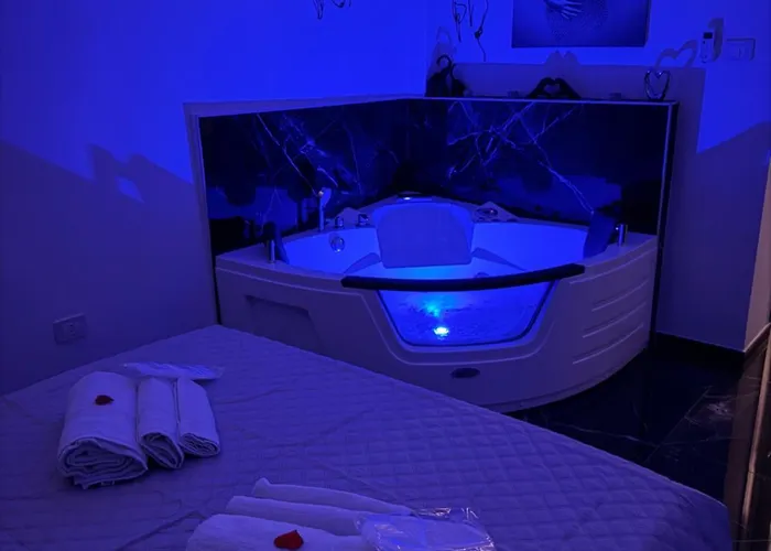 Belvedere Lacinio Luxury בית הארחה קרוטונה